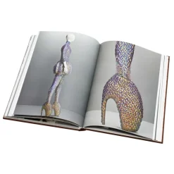 Alexander Mcqueen: Savage Beauty