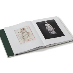 Karl Lagerfeld: A Line Of Beauty