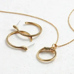 Serpentine Pendant Necklace